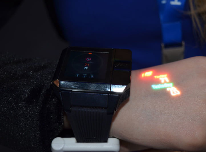 ساعت هوشمند آسو - تبدیل دست به نمایشگر تعاملی 