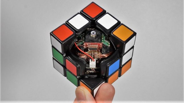 مکعب روبیک هوشمند - مکعب روبیک خودکار - یادگیری عمیق 